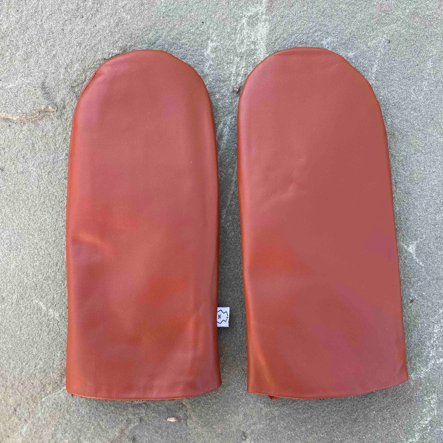 Cognac All Leather Driving Mitten