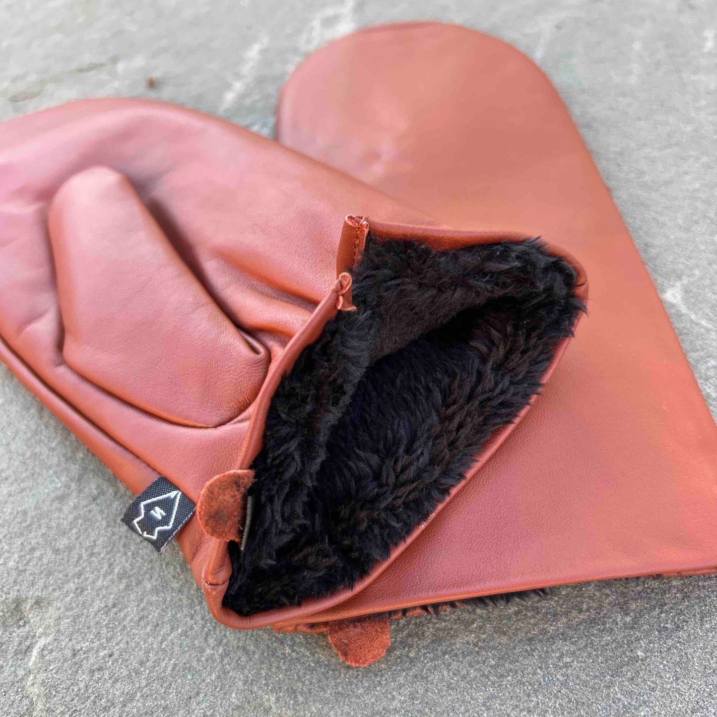 Cognac All Leather Driving Mitten