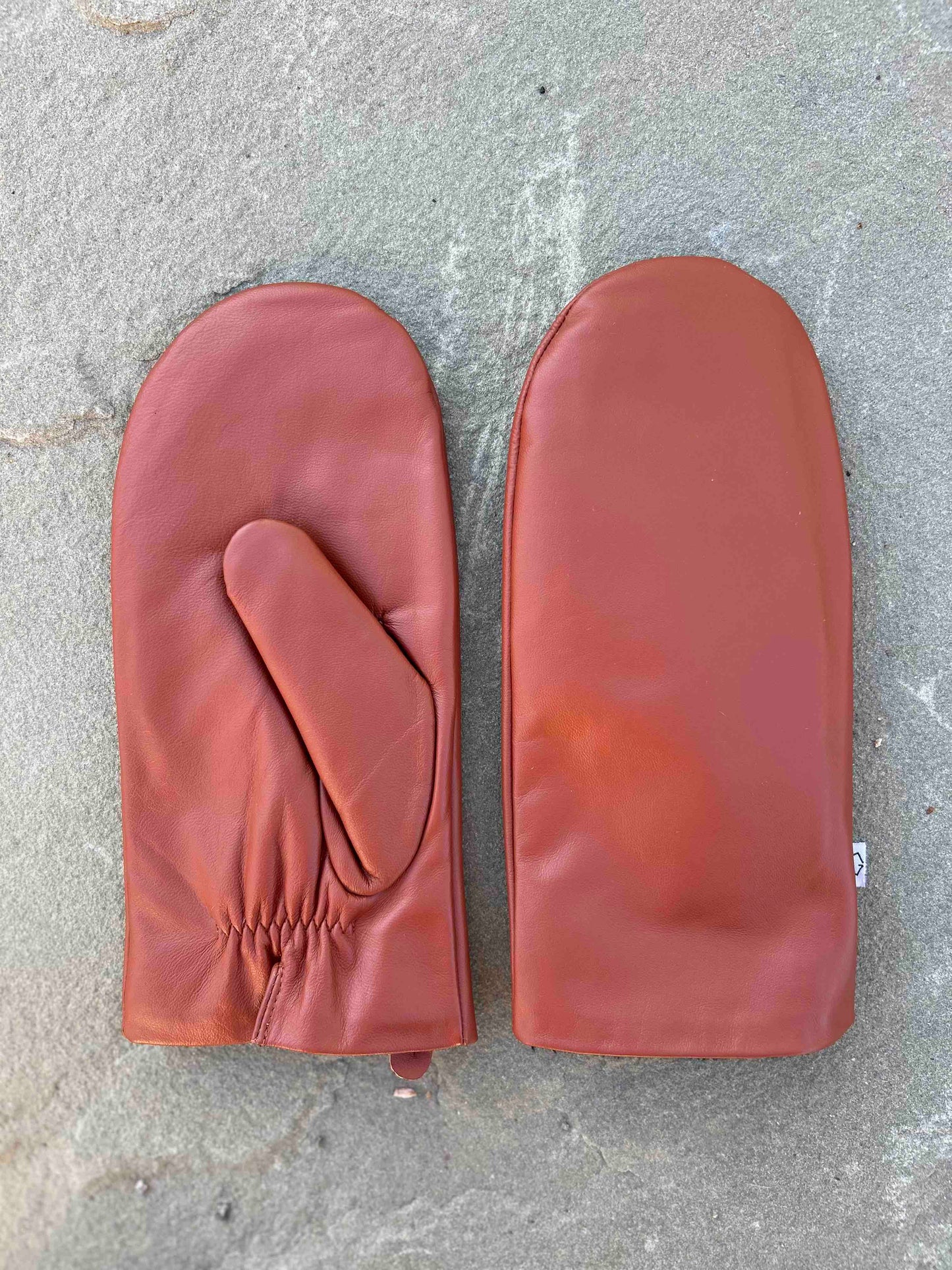 Cognac All Leather Driving Mitten