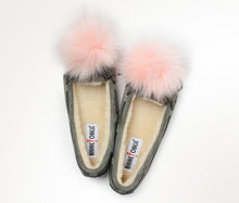 Shoe Puffs with Clips